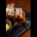 Гренки чесночные с сырным соусом